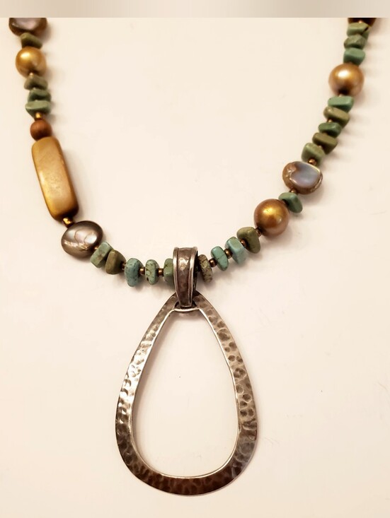 Silpada Jewelry - SILPADA Sterling Hammered Teardrop Pendant Necklace Green Turquoise Beads Abalon